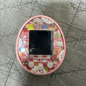 다마고치 산리오 미츠 핑크 이미지