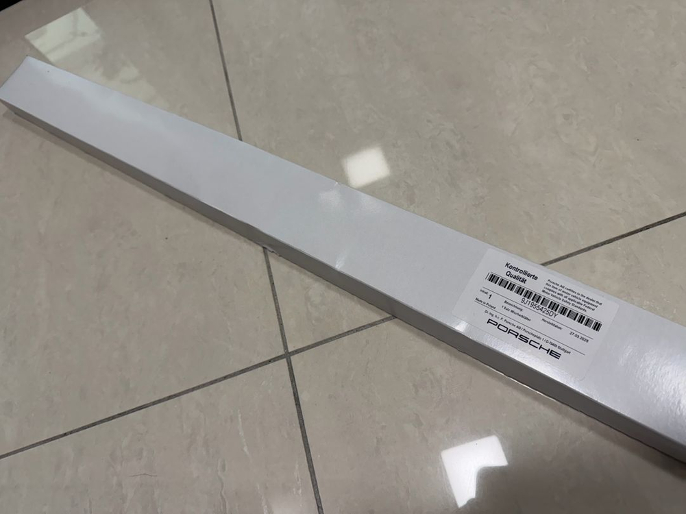[정품]포르쉐 타이칸 PSCB 브레이크 패드, 오일 및 어셈블리 일체 앞, 뒤 1대분과 와이퍼 미사용 신품 판매 이미지