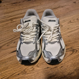 미즈노 런닝화 레이서 v2 런닝화 D1GH250606