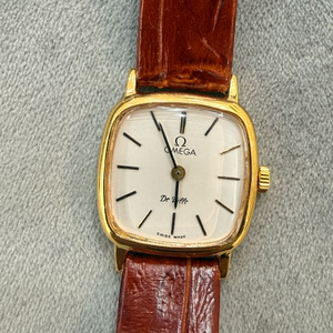 오메가 드빌 금장 가죽시계 판매합니다