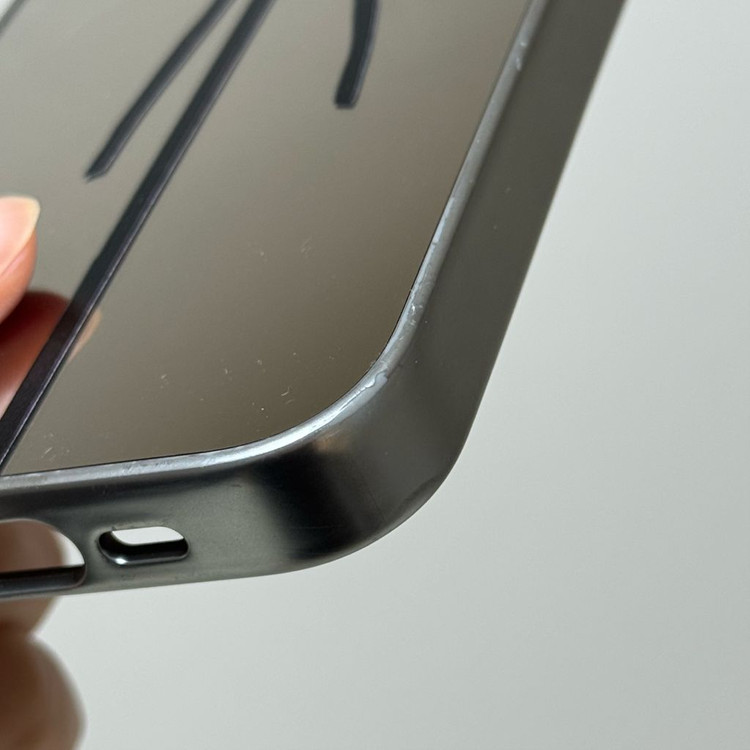 케이스티파이 WRAPPED IN A BOW 아이폰 15 Pro 미러 케이스--2