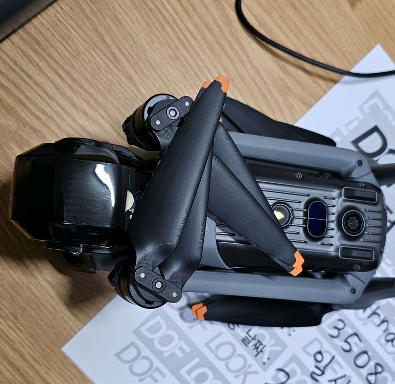 DJI Air3s 플라이모어 콤보 RC2 세트--4