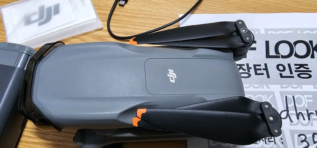 DJI Air3s 플라이모어 콤보 RC2 세트--6