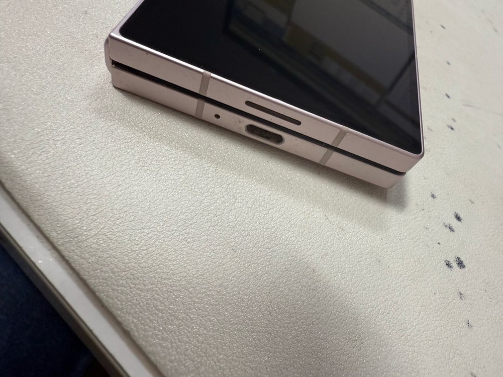 갤럭시폴드6 sss급 보증기간 많이 남아있어요--4