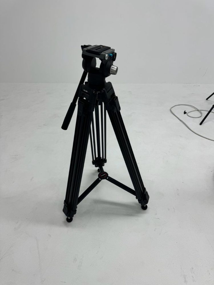 맨프로토 삼각대 190 + 141rc 헤드 / 유압식 비디오 삼각대--3