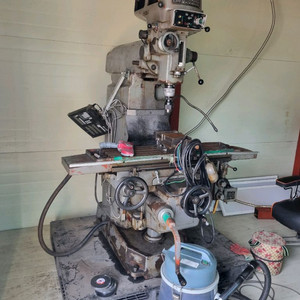 선반 밀링 연삭기 알곤용접기