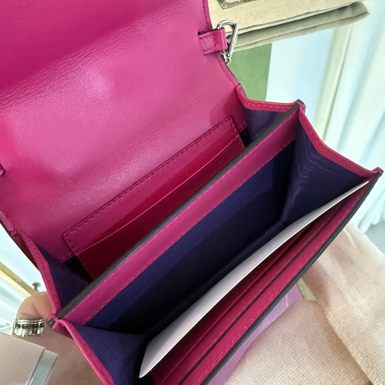 [정품] 구찌 GG 마틀라세 미니 크로스백 723777 이미지