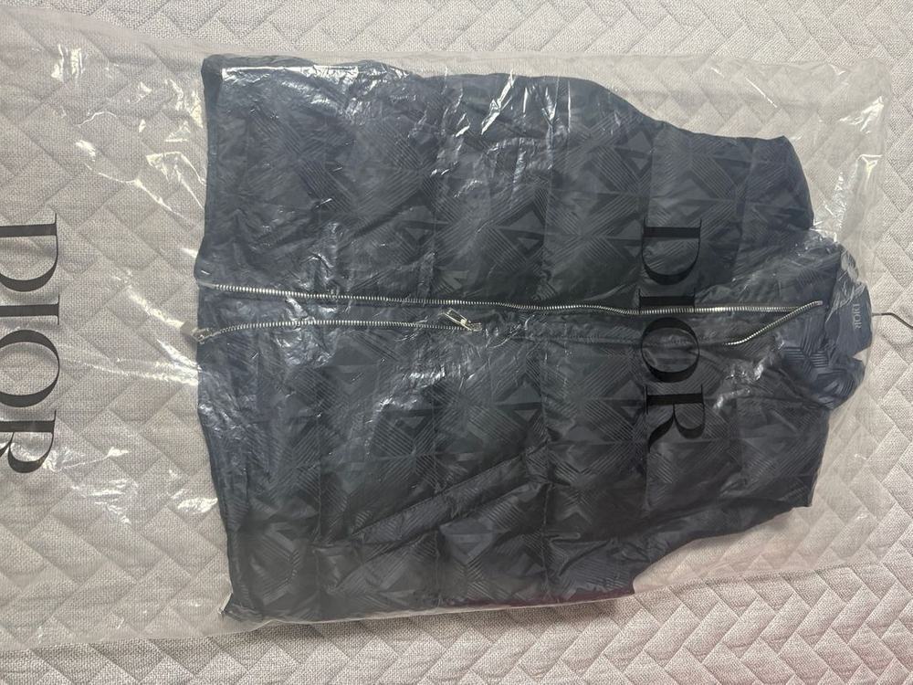 백화점 정품 새상품 디올 남성 패딩조끼 48 이미지