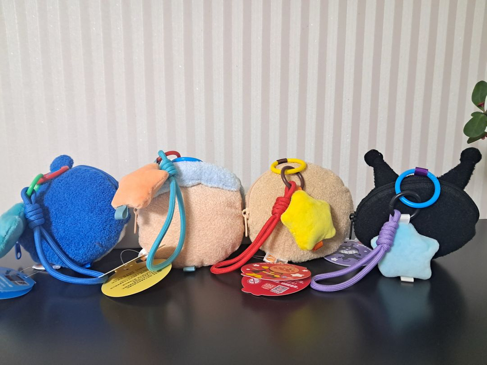 호빵맨, 세균맨, 잼아저씨, 딸랑이 동전지갑 파우치 키링인형(새상품)--1