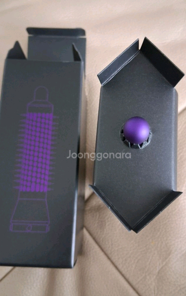 정품 다이슨 에어랩 스몰 라운드 볼륨 브러시--1