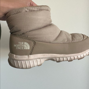 키즈 노스페이스부츠 200사이즈