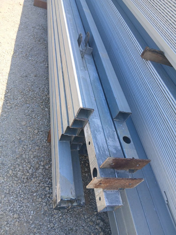 아연각관 75ㅡ75사이즈 2.3티 길이4미터 개당2만원--1