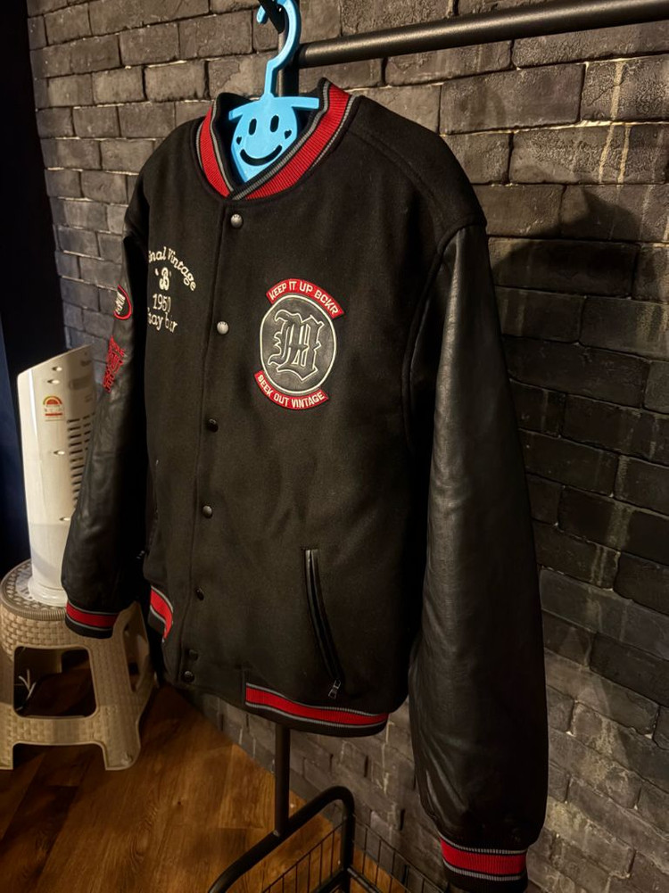 [새상품/XL] 버커루 남성 야구점퍼--2