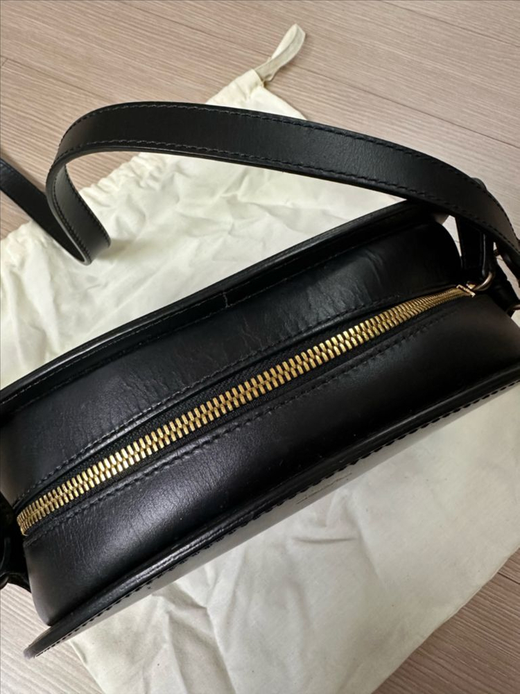 아페쎄 하프문백 블랙--1