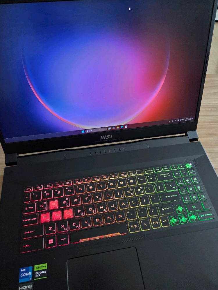 MSI 소드17 I7 RTX4060 고성능게이밍노트북--1