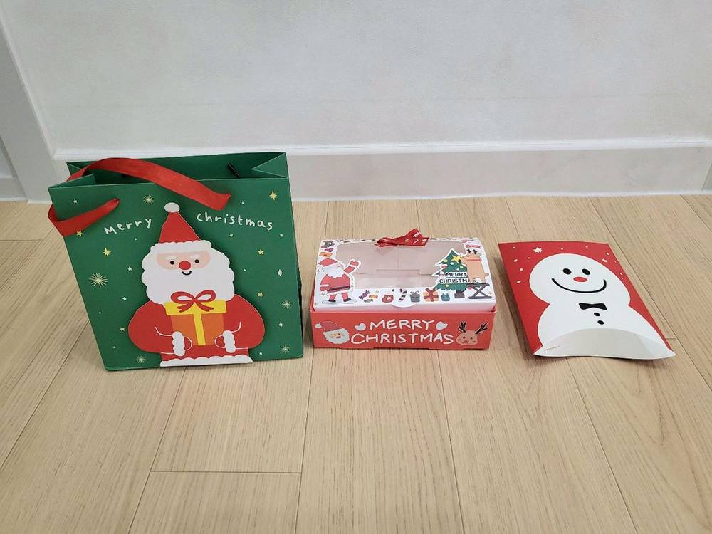 크리스마스 소품,장식 (선물상자,종이가방) 3종--1