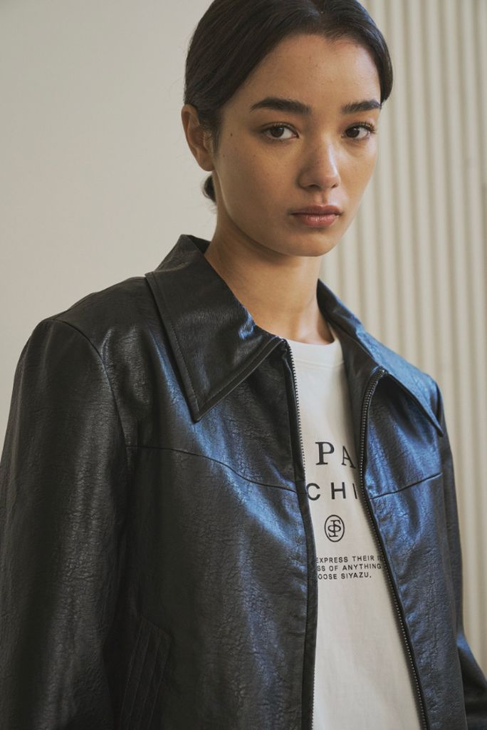 시야쥬 SIYAZU 크롭 레더 자켓 블랙--5