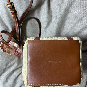 토리버치 미니크로스 라탄백