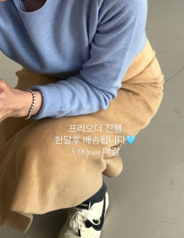 쎄모먼 스와니에 캐시미어 100 니트 블루 아뜰리에 soigne 페일 아이스--2