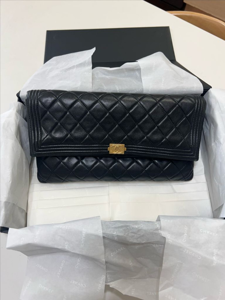 샤넬 보이 클러치--2