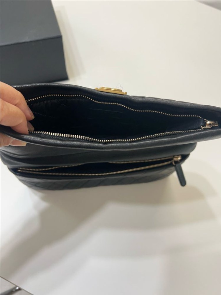 샤넬 보이 클러치--4