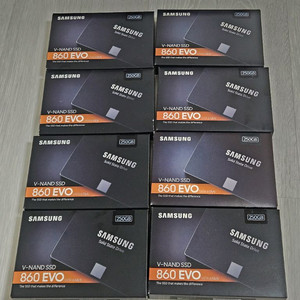 삼성 860 EVO SSD 250GB 미개봉 8개