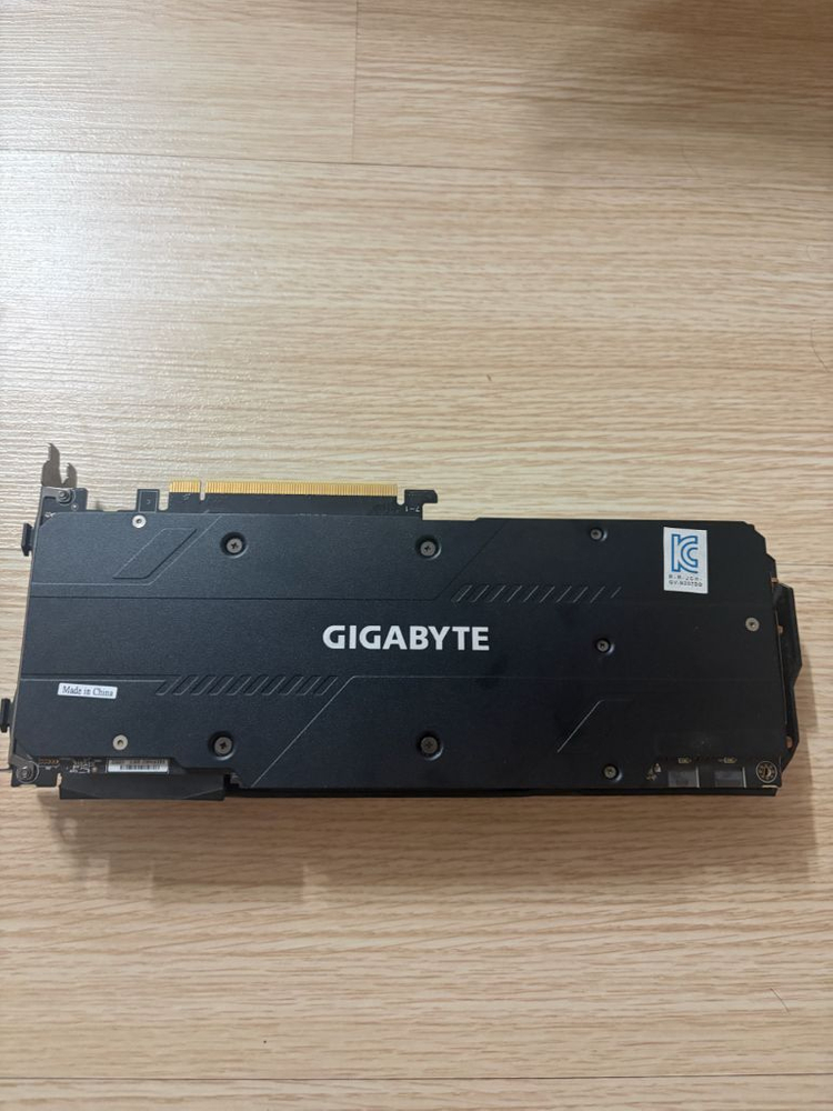 기가바이트 RTX2070 super 8G 3팬 그래픽 카드--1