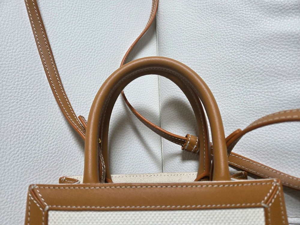 (새상품) 셀린 트리옴프 캔버스 핸드백--4