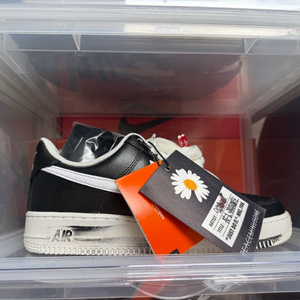 나이키 에어포스1 피마원 파라노이즈 블랙 265