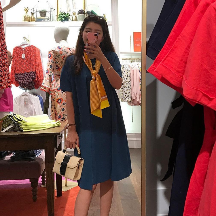 예지스 코스모폴리탄줄라이(LCVY) 니트원피스 55-66 새상품--1