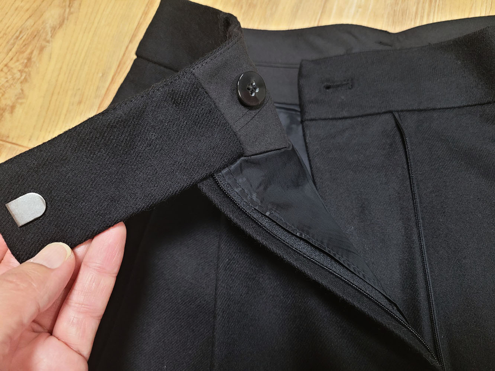 블러썸에이치컴퍼니(BLOSSOM) 블랙 하이웨스트 울 와이드슬랙스 55 새상품--7