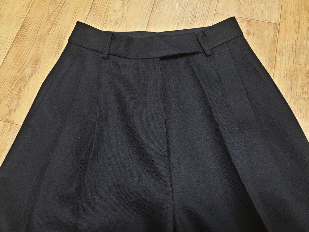 블러썸에이치컴퍼니(BLOSSOM) 블랙 하이웨스트 울 와이드슬랙스 55 새상품--5