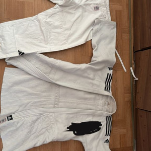 아디다스 유도복 챔피언3 175-2 판매 합니다 이미지