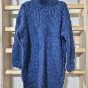 4CUS 여성 블루니트(55-66사이즈)가격내림