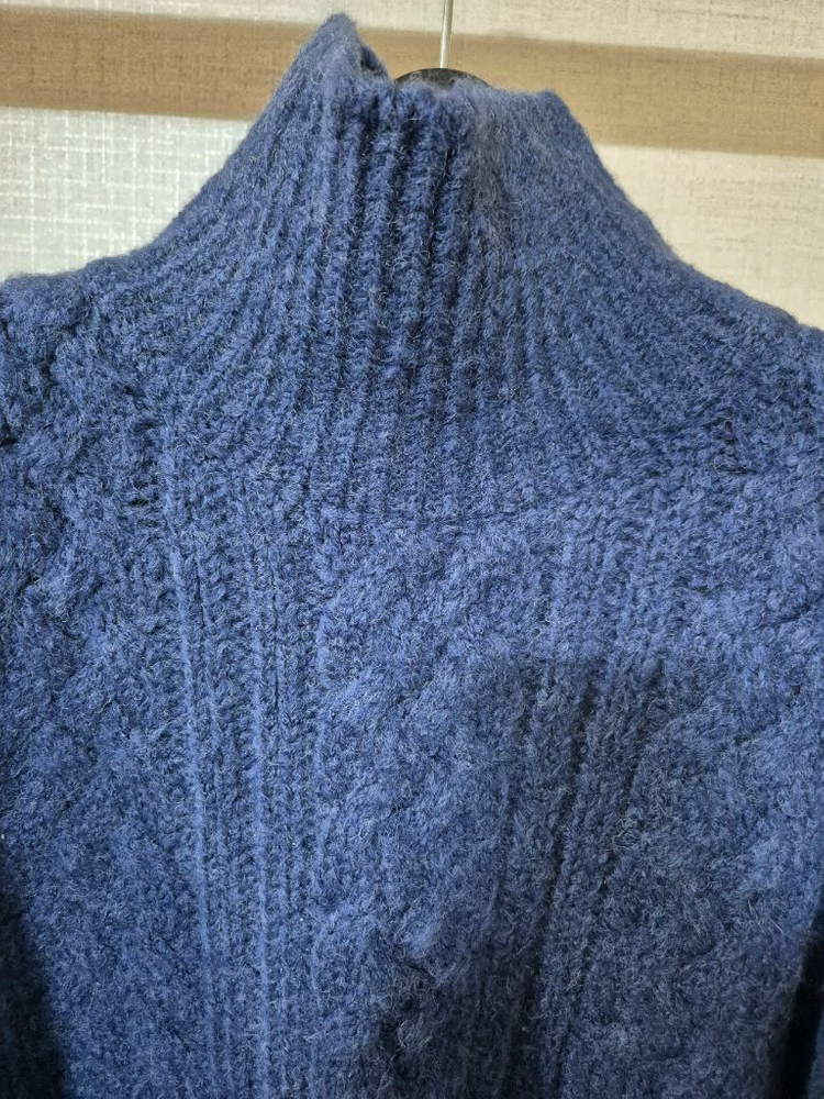 4CUS 여성 블루니트(55-66사이즈)가격내림--2