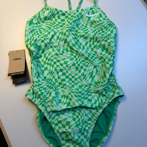 나이키 멀티체커 그린쇼크 컷아웃 30