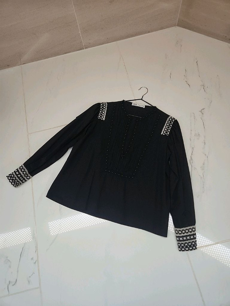 자라 ZARA 비즈 레이스 블라우스 이미지