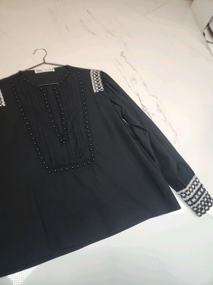 자라 ZARA 비즈 레이스 블라우스 이미지