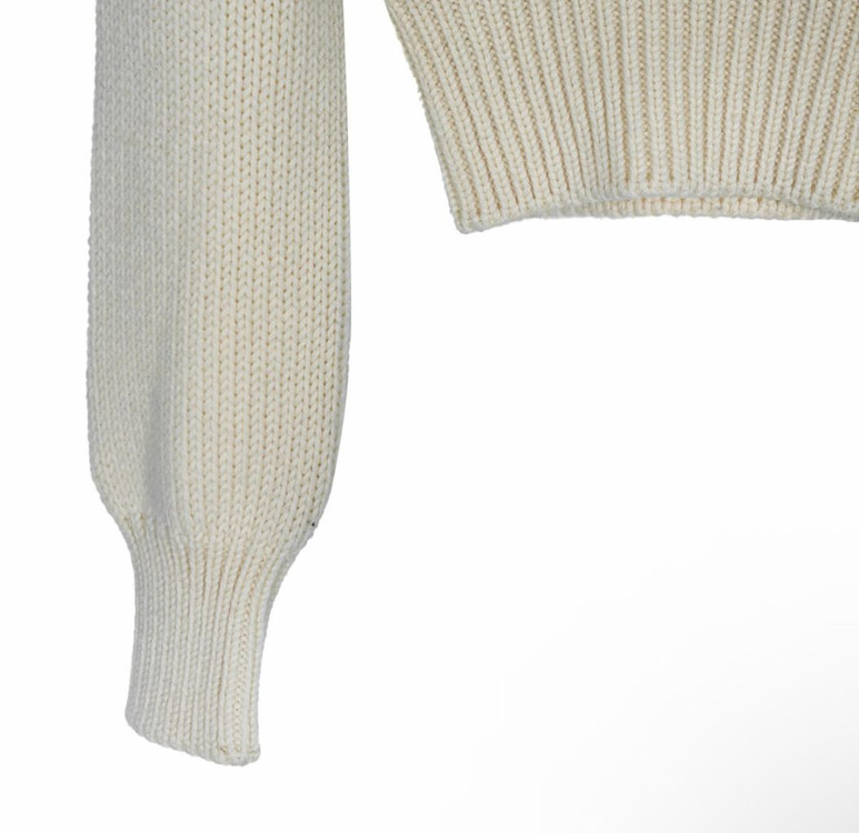 [38] 미우미우 여성 헤비 울 케이블 M로고 크루넥 니트 스웨터 화이트--6