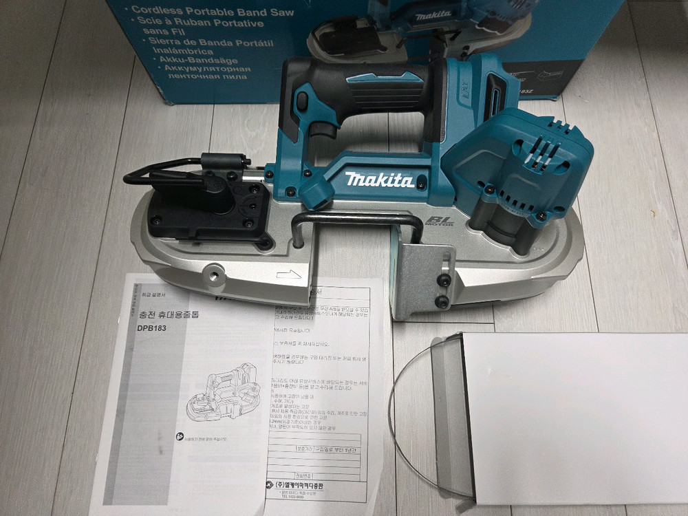 마끼다 멀티컷터 그라인더 함마드릴 스킬 임팩 코너드릴 충전기 선풍기 웜쏘 라디오 스피커 샌딩기 송풍기--8