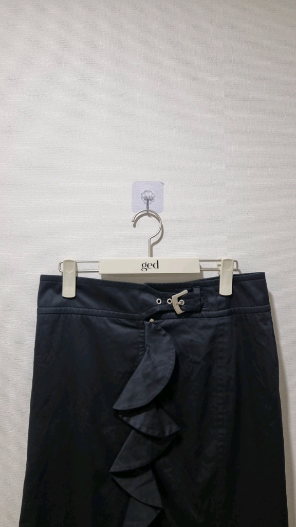 아르마니 꼴레지오니 네이비 러플 스커트 (이태리, 백화점정품)--1