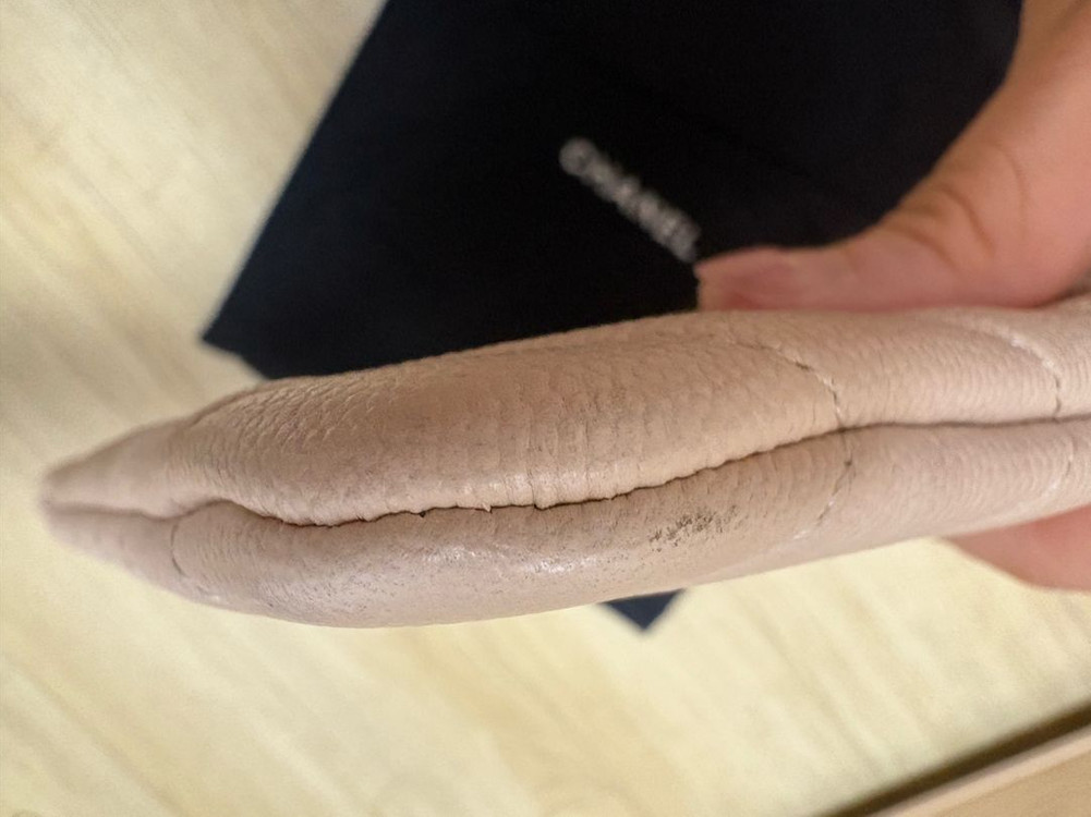 샤넬 쉐브론 뉴미듐 클러치 (캐비어, 베이지)--5