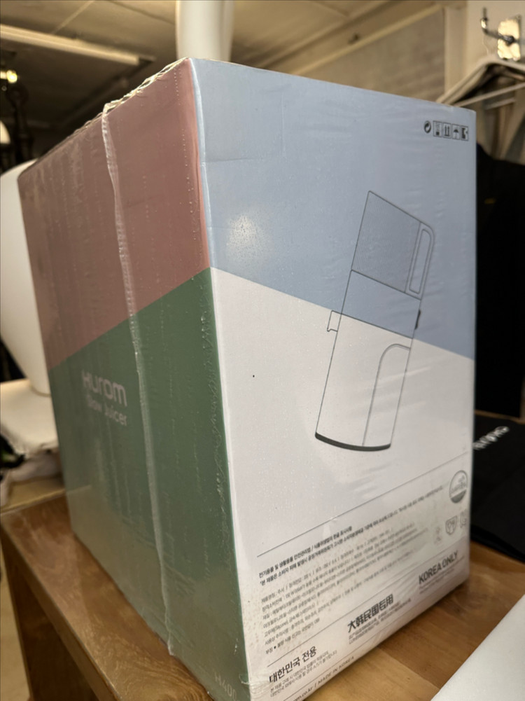 휴롬 착즙기 H400 웜화이트/머디스카이 미개봉 비닐째 새제품--2