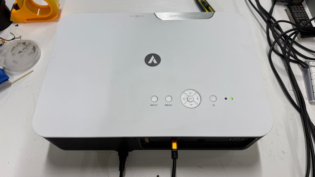 아포트로닉스 AL-LW550 레이저 중고빔프로젝터--1