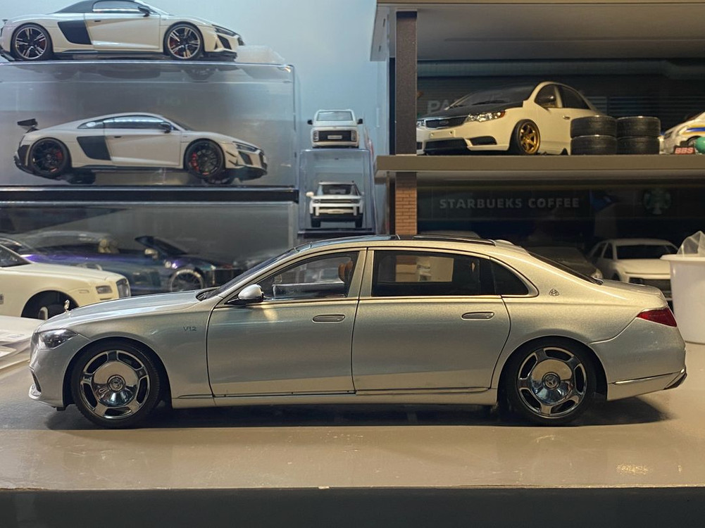 1:18 올모스트리얼 마이바흐 s680 (w223)--2