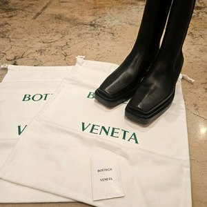 보테가 베네타 블랙 풀탭 린 여성 부츠 새상품 미착용 사이즈 36 1/2