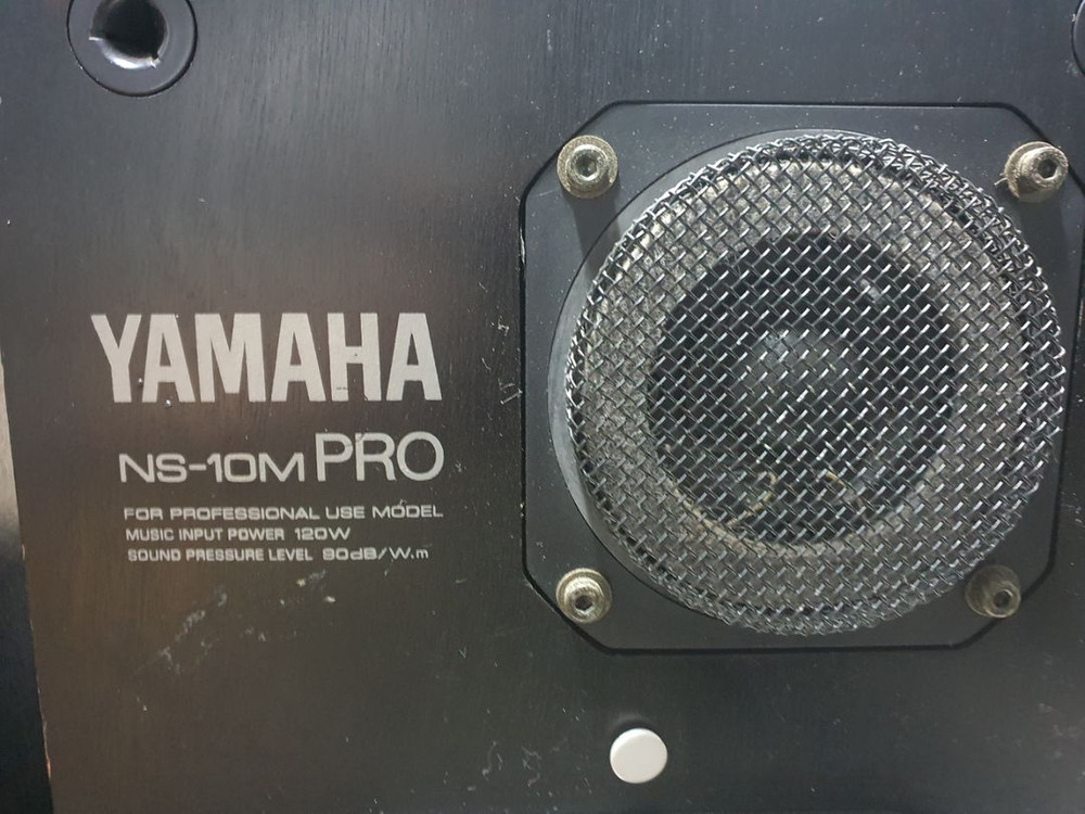야마하 NS-10M PRO(캐논단자) 모니터링 스피커 이미지