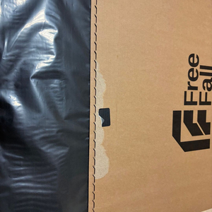 Freefall SV BASE CONTROL+ 마우스 패드 판매합니다.