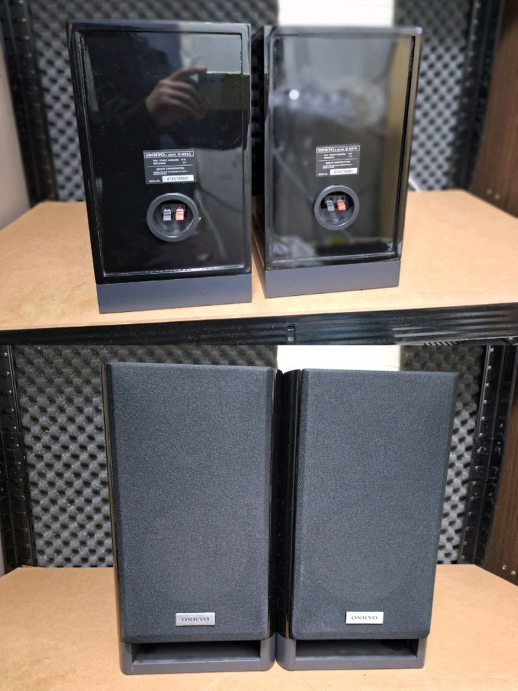 온쿄 ONKYO D-NX10 피아노 마감 북쉘프 스피커 1조 빈티지 레트로 앤틱 가게 매장 카페 오디오 인테리어 이미지