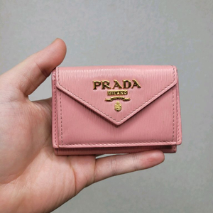 프라다 비텔로 미니 3단 지갑